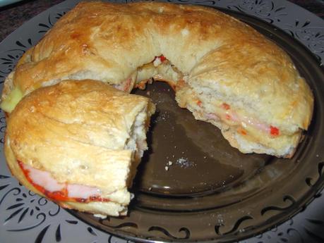 ROSCA DE PAN RELLENA