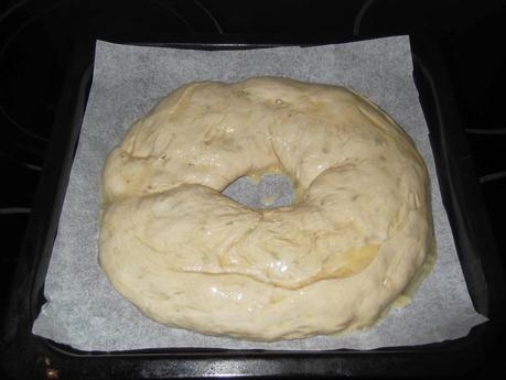 ROSCA DE PAN RELLENA