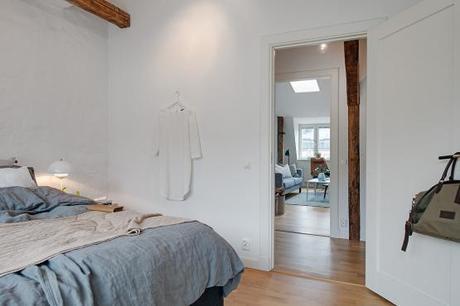 lavandería en el cuarto de baño lavadora secadora en el cuarto de baño estilo nórdico escandinavo sueco espacios diáfanos loft decoración decoración nórdica escandinava decoración lofts aticos decoración en gris y madera blog decoración diseño interiores Ático loft sueco 