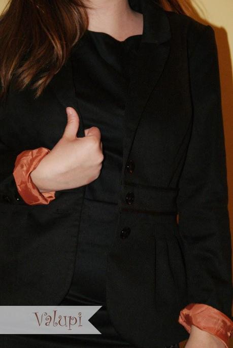 Outfit low cost: Vestido negro con encaje