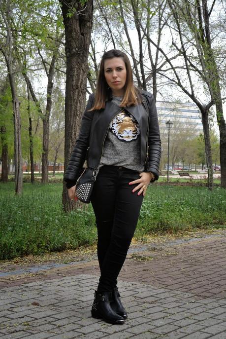 WHEN IN DOUBT, SIMPLY BLACK.-