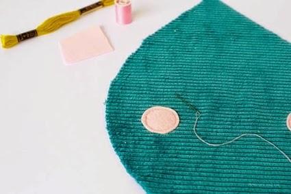 DIY.....COJINES CON FORMA DE GOTA DE AGUA