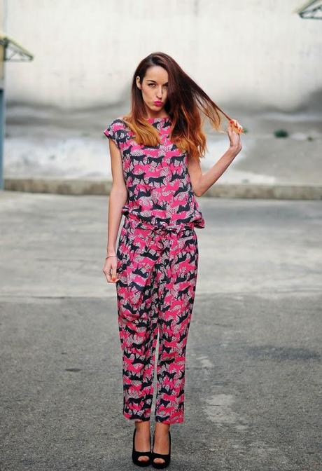 TENDENCIA: 2 PIEZAS CON ESTAMPADO