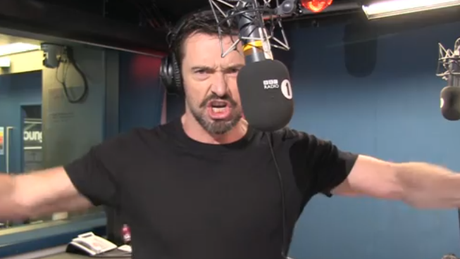 Hugh Jackman cruza 'X-Men' y 'Los Miserables' en una canción