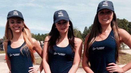 Las promotoras más lindas calientan la pista del Turismo Carretera en Concordia