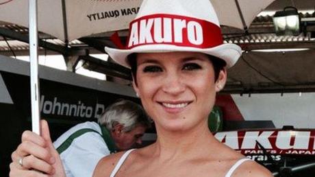 Las promotoras más lindas calientan la pista del Turismo Carretera en Concordia