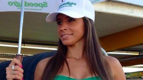 Las promotoras más lindas calientan la pista del Turismo Carretera en Concordia