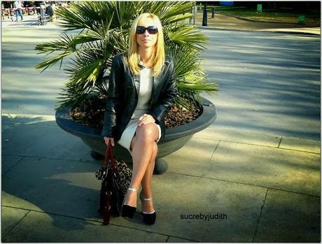 AUTUMN WINTER COLLECTION LOOKS AUTUMN WINTER COLLECTION LOOKS