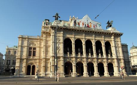 Balletomanos en Viena. Museo de la Ópera Balletomanos en Viena. Museo de la Ópera