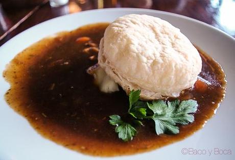 beef and guinness casserola arthurs pub dublin irlanda