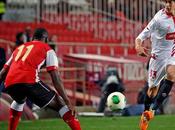 Carlos Fernández renueva Sevilla hasta 2018