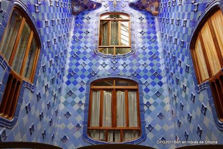 DE VISITA A CASA DE LA FAMILIA BATLLÓ, BARCELONA 1904