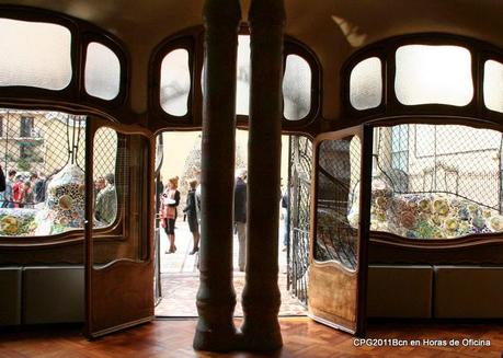 DE VISITA A CASA DE LA FAMILIA BATLLÓ, BARCELONA 1904