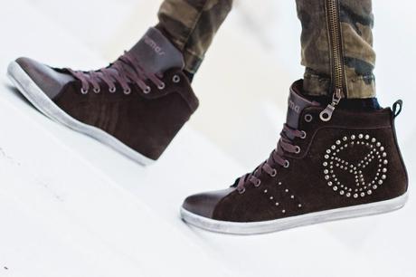 Mixed Prints For A Sporty Chic Look