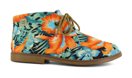 Botines muy originales de la marca de zapatos Coolway con estampado de flores