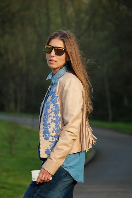 F R I N G Y F R I N G Y