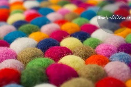 Las alfombras de bolas de fieltro de Nepal
