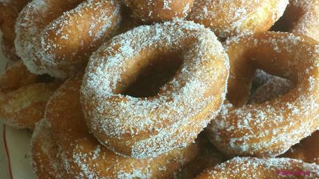 Recetas redondas de color cereza (XIV) : Rosquillas