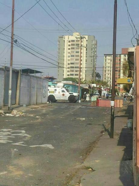 La monja de la libertad, Sor democracia!