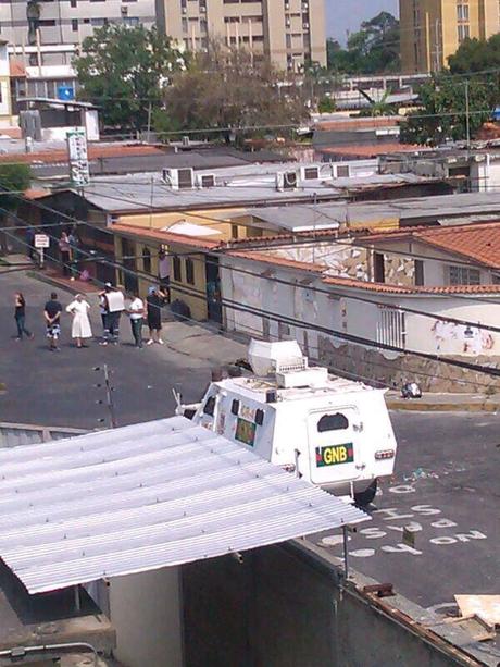 La monja de la libertad, Sor democracia!