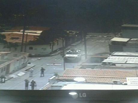 La monja de la libertad, Sor democracia!