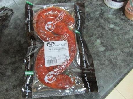 JUDIAS CON LACON, CHORIZO Y REPOLLO