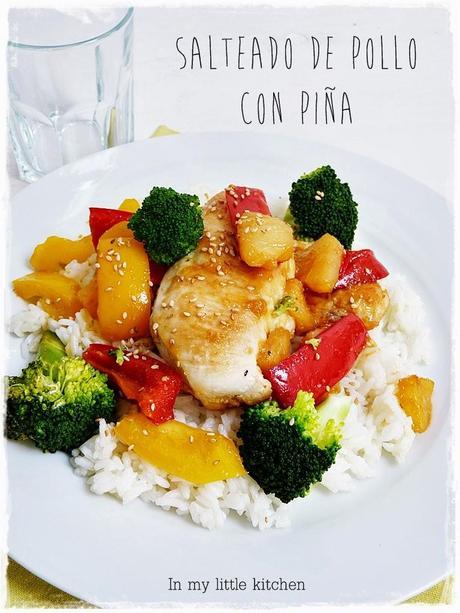 Salteado de pollo con piña