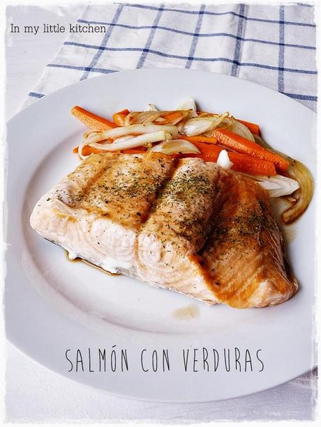 Salmón con verduras en estuche Lekue