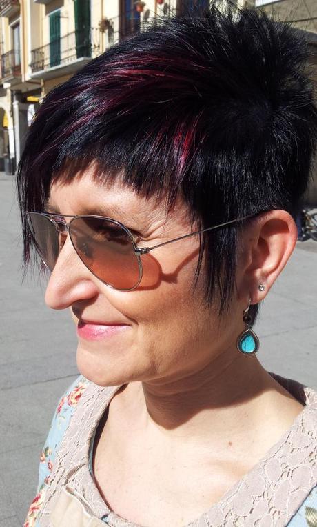 Vestido Diksi con nuevo corte de pelo