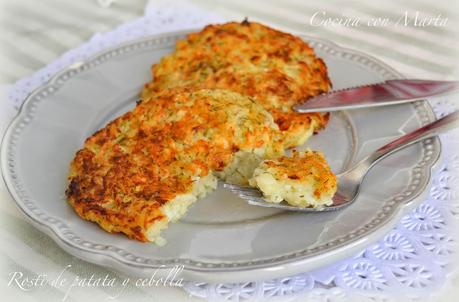 Rosti de patata y cebolla. Receta tradicional suiza. Fácil, rápido y casero. Para acompañar carnes y pescados.