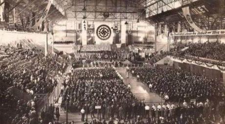 El acto nazi más grande del mundo celebrado fuera de Alemania