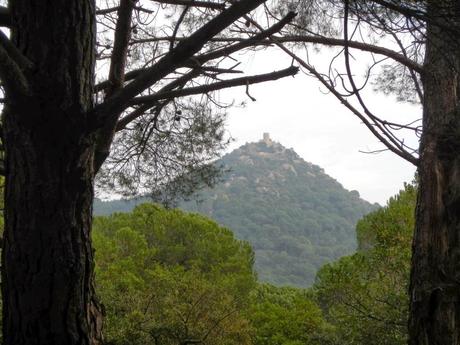 El Castell de Burriac desde Cabrils (Maresme)