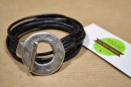 Nuevo en nuestra shop: Pulsera de cuero y zamak Emilie