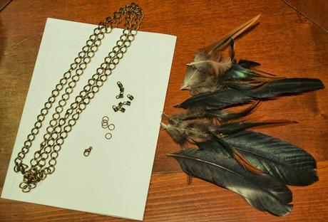 DIY: Feather Necklace