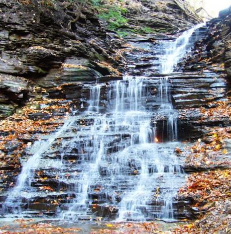 la cascada llama eterna