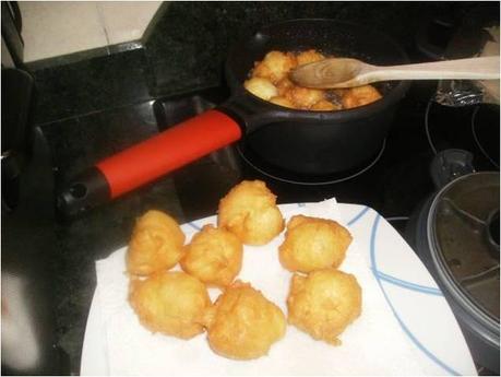 BUÑUELOS  DE  VIENTO