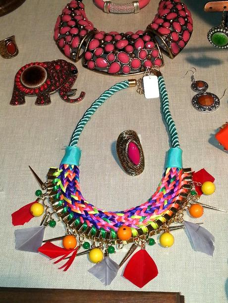 COLLAR CIRCO