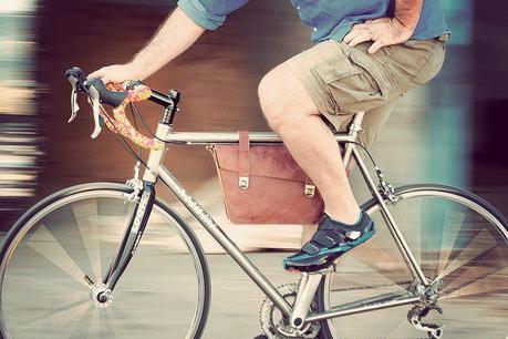 Bolso para ciclismo urbano Kul Rex Racing Stripe de Nisnas Industries Un bolso que es muy cómodo de llevar en la bicicleta o sobre el hombro.