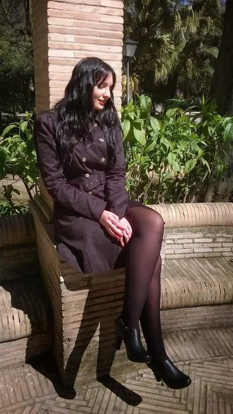 TOTAL BLACK