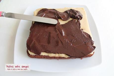 Bizcocho de chocolate y mazapán