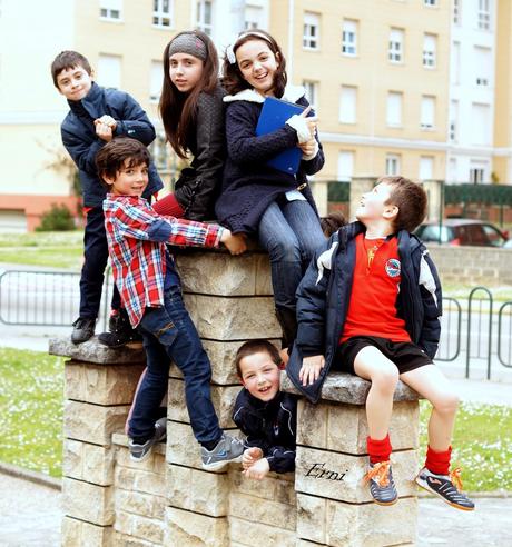 ENTRE CHARCAS Y COLEGIOS