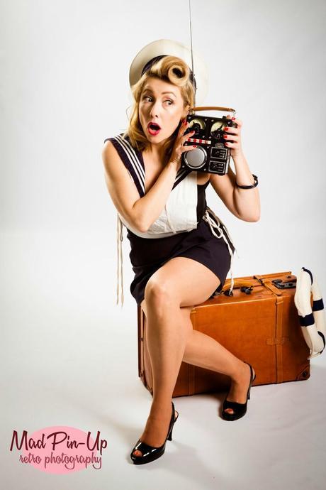 Mad Pin-Up Bloggers: Shooting, Lipstick & Rock'n Roll!