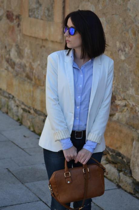 BLUE, WHITE, BROWN ... BLUE, WHITE, BROWN ...