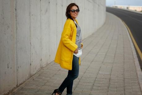 Yellow coat & houndstooth