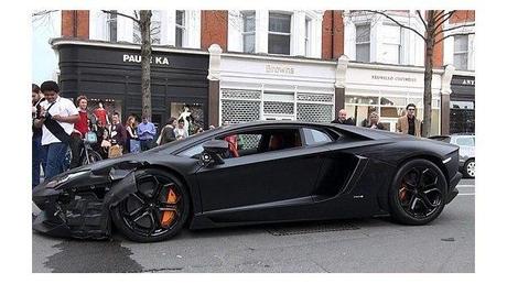 Así se destroza un Lamborghini de 500 mil dólares