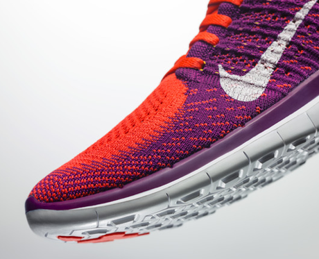 Captura de pantalla 2014 04 08 a las 02.17.17 Nike Free Running 2014 revoluciona la flexibilidad del movimiento natural #barefoot running