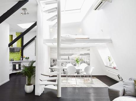 Un dúplex con escalera al tejado suelo de roble americano estilo nórdico diseño interiores aticos duplex decoración nórdica aticos duplex decoración interiores nórdica escandinava decoración diseño interiores espacios pequeños decoración blanco y negro decoración áticos dúplex blog estilo nordico escandinavo 