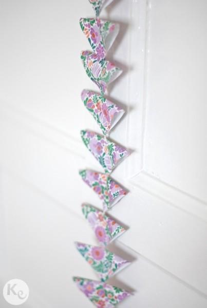 DIY. Origami triangle garland