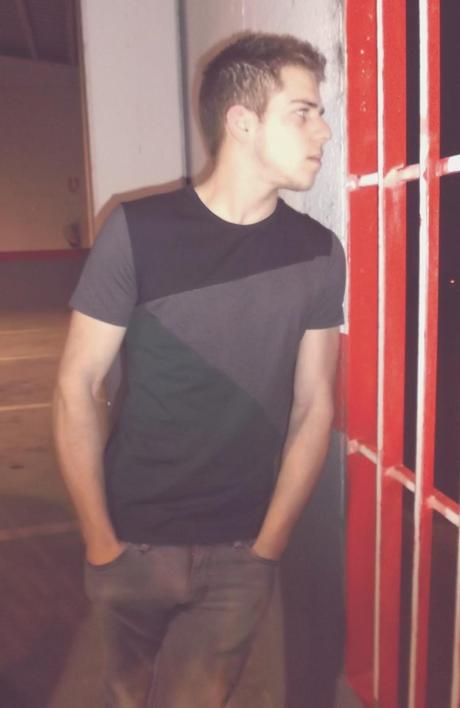 Moda para ellos: Outfit geométrico.