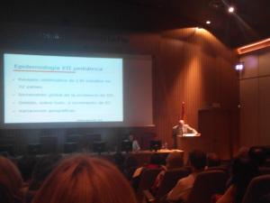 Dr.Prieto Bozano V reunión de pacientes con EII hospital La Paz